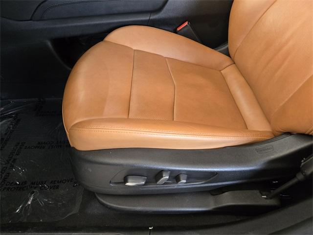 used 2021 Cadillac XT5 car, priced at $23,605