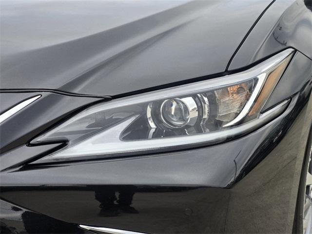 used 2020 Lexus ES 350 car, priced at $32,753