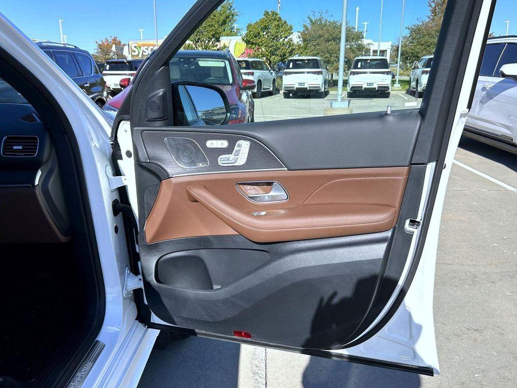 used 2025 Mercedes-Benz GLS 450 car, priced at $82,699