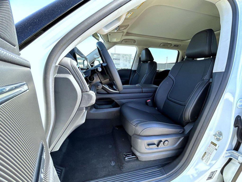 new 2026 INFINITI QX80 car, priced at $91,099