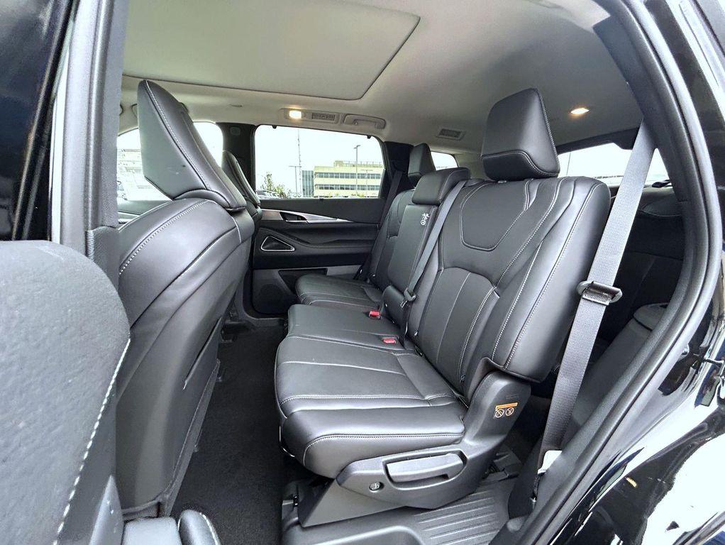 new 2025 INFINITI QX60 car, priced at $56,580