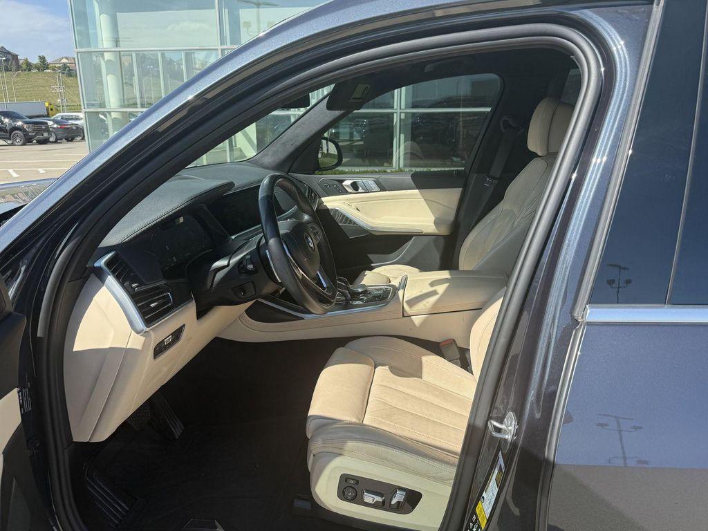 used 2022 BMW X7 car, priced at $34,999