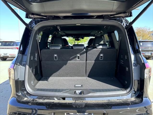 new 2025 INFINITI QX80 car, priced at $111,590
