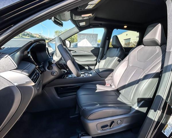 new 2025 INFINITI QX60 car, priced at $62,570