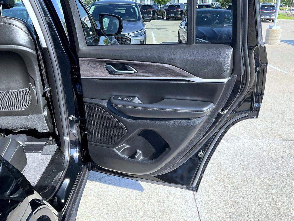 used 2023 Jeep Grand Cherokee car, priced at $36,999