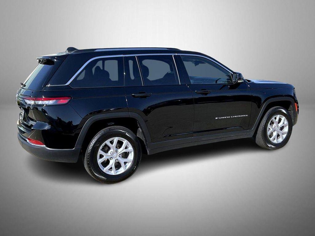 used 2023 Jeep Grand Cherokee car, priced at $36,999