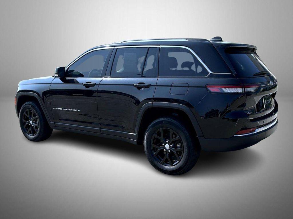 used 2023 Jeep Grand Cherokee car, priced at $35,699