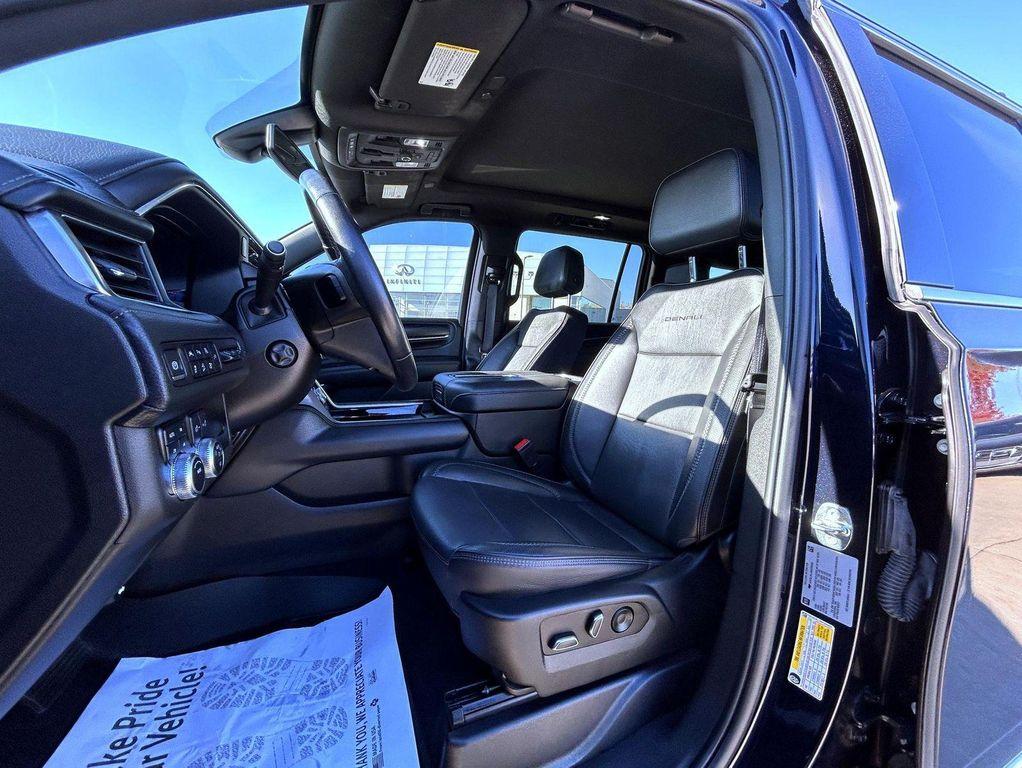 used 2022 GMC Yukon XL car, priced at $53,699