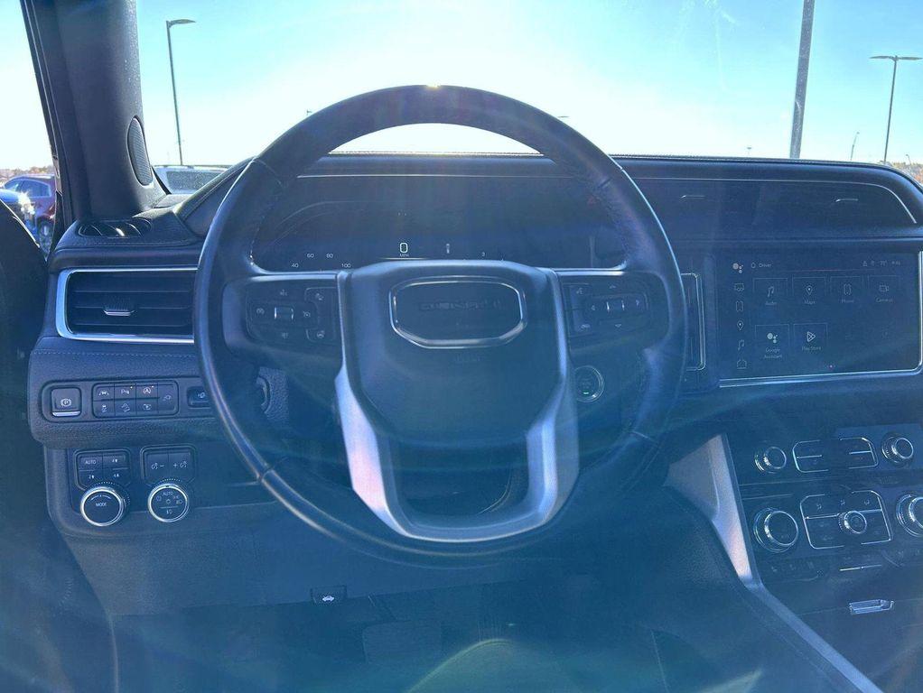 used 2022 GMC Yukon XL car, priced at $53,699