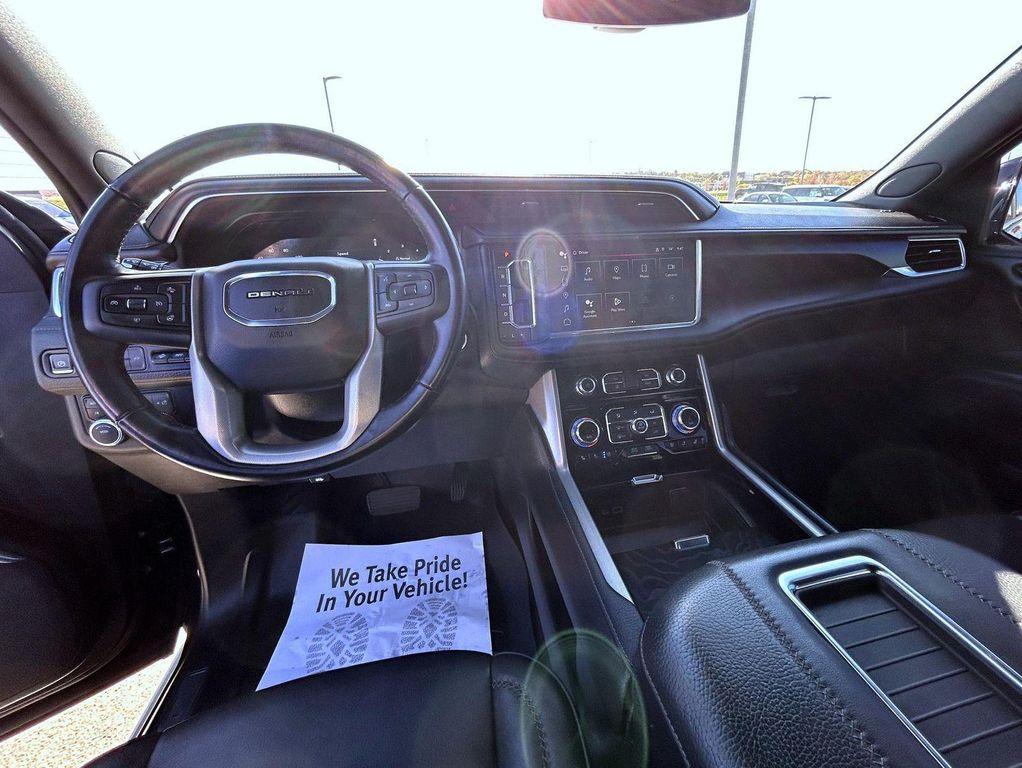 used 2022 GMC Yukon XL car, priced at $53,699