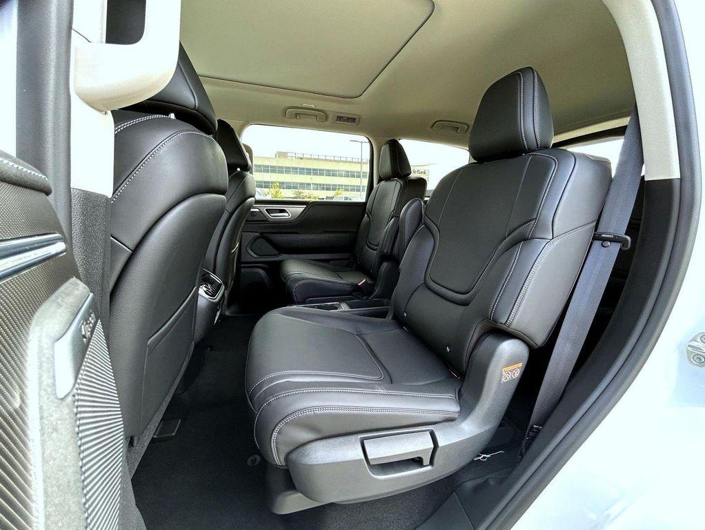 new 2026 INFINITI QX80 car, priced at $85,159