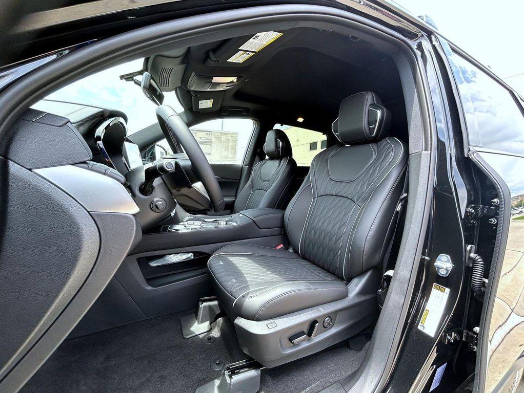 new 2026 INFINITI QX60 car, priced at $68,695