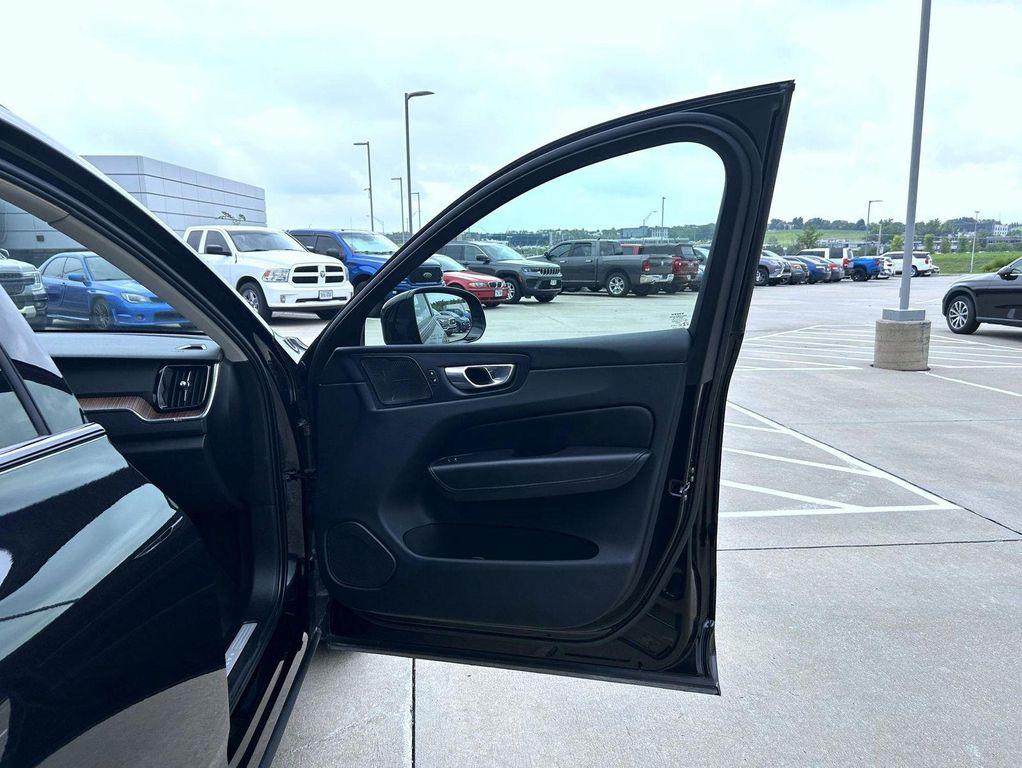 used 2024 Volvo XC60 car, priced at $39,699
