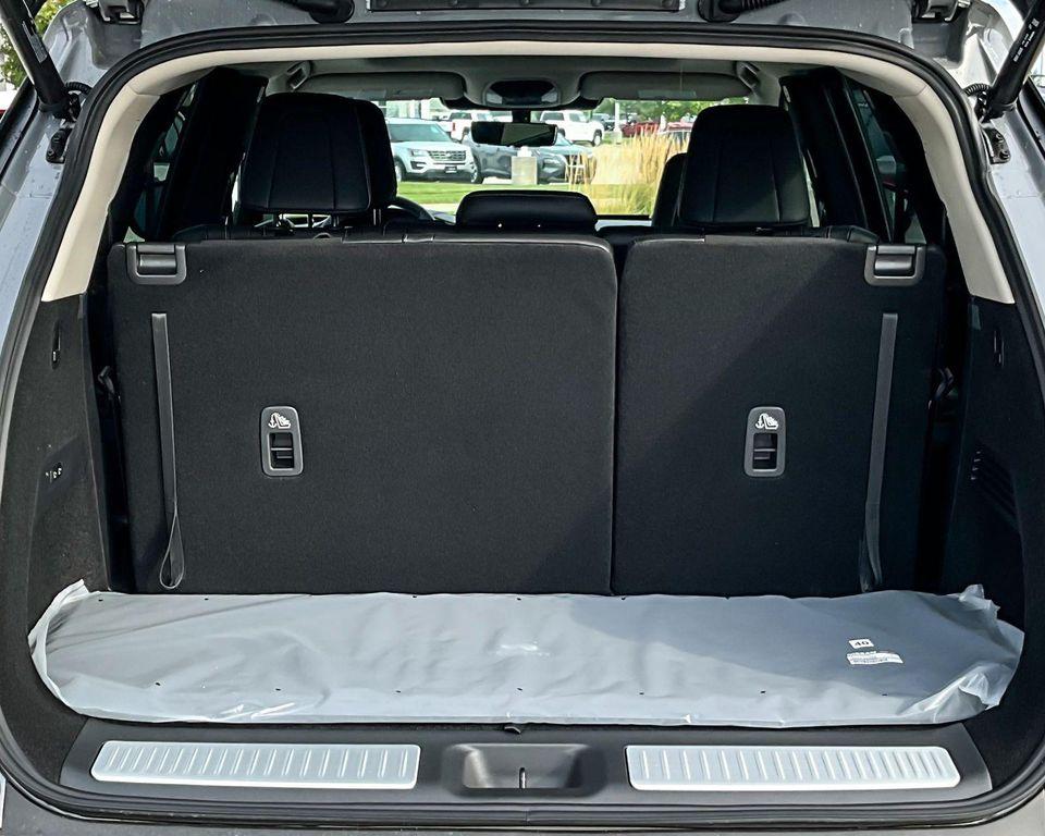 new 2025 INFINITI QX60 car, priced at $60,000