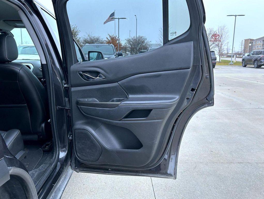 used 2019 GMC Acadia car, priced at $18,699