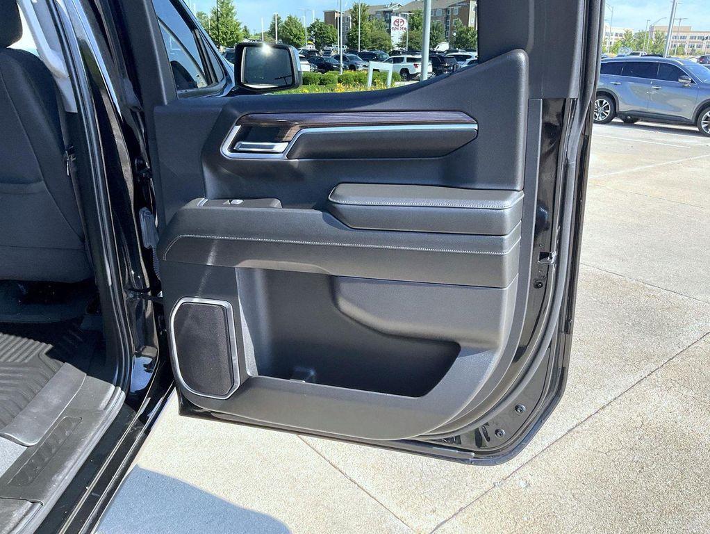 used 2024 Chevrolet Silverado 1500 car, priced at $42,999