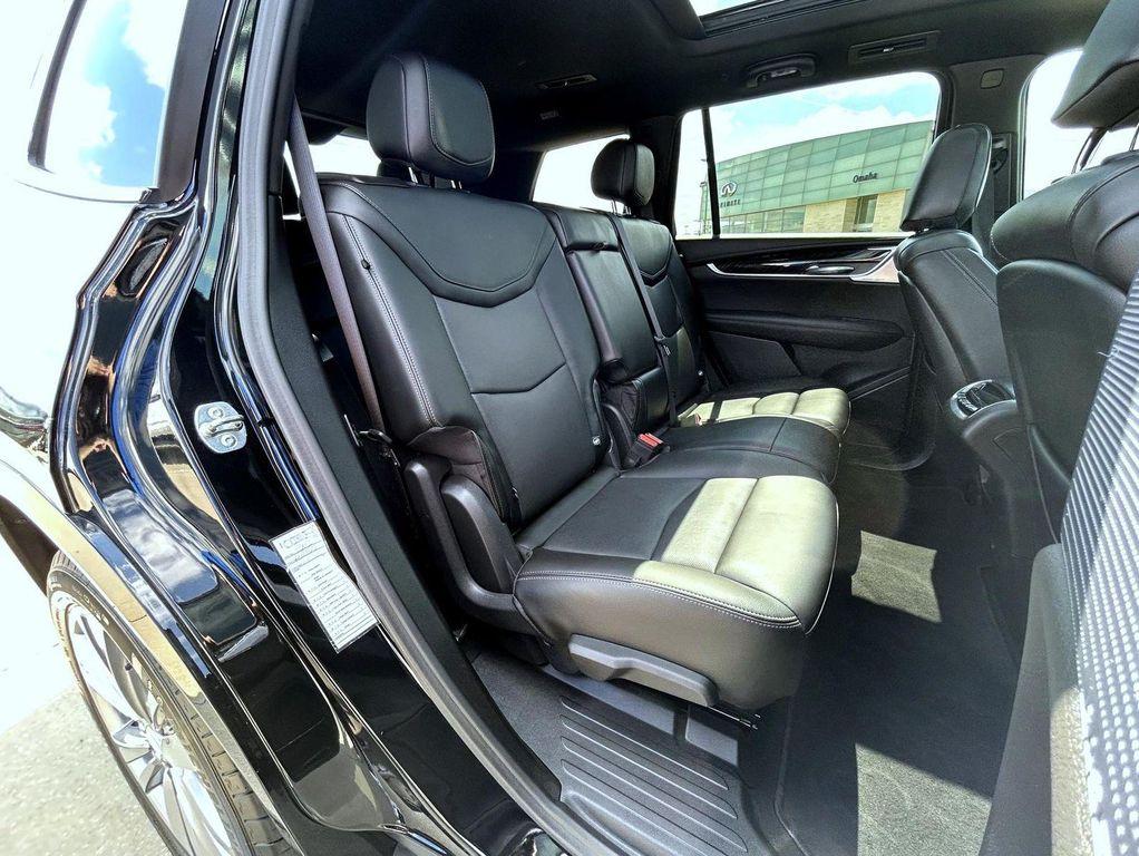 used 2024 Cadillac XT6 car, priced at $37,999