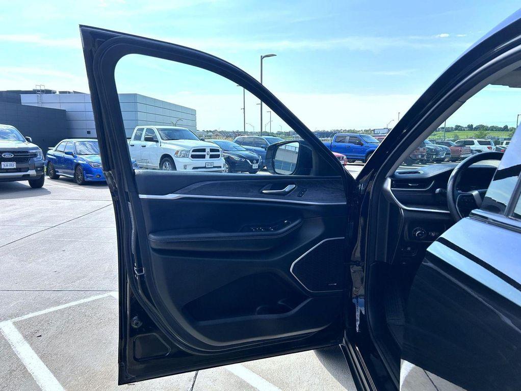 used 2021 Jeep Grand Cherokee L car, priced at $27,699