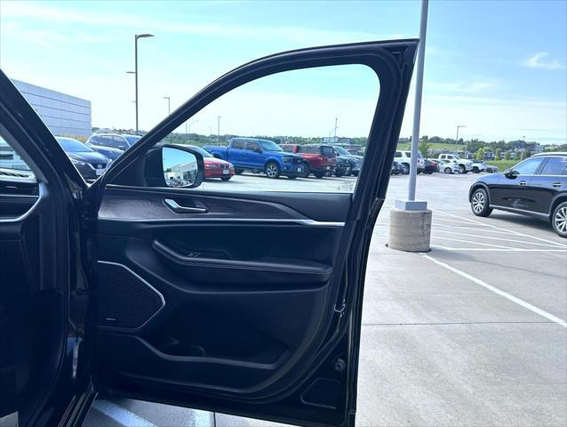 used 2021 Jeep Grand Cherokee L car, priced at $28,999