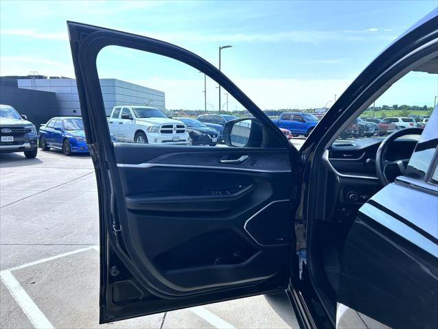 used 2021 Jeep Grand Cherokee L car, priced at $28,999