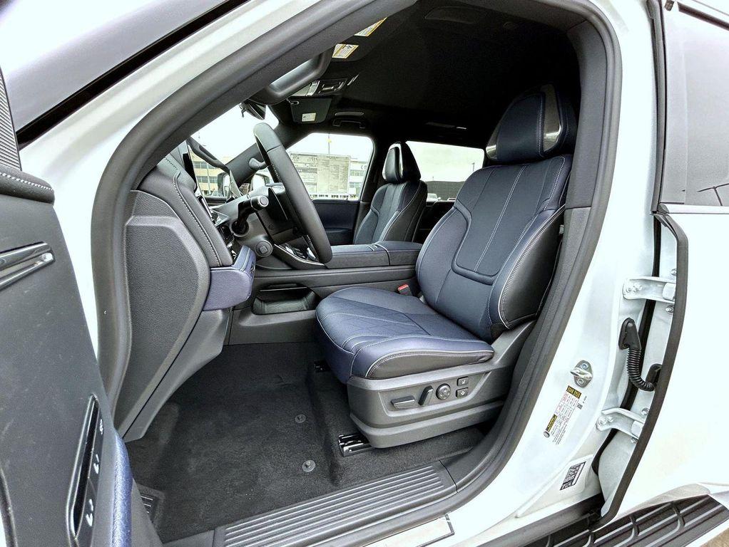 new 2026 INFINITI QX80 car, priced at $107,884