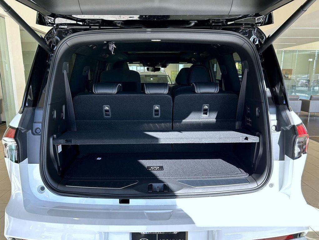 new 2026 INFINITI QX80 car, priced at $110,159
