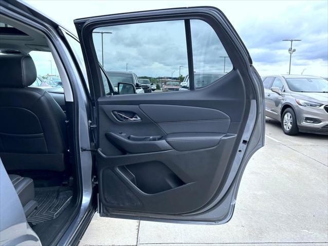 used 2021 Chevrolet Traverse car, priced at $29,999