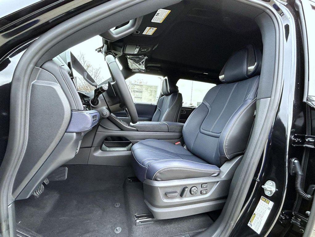 new 2026 INFINITI QX80 car, priced at $98,679