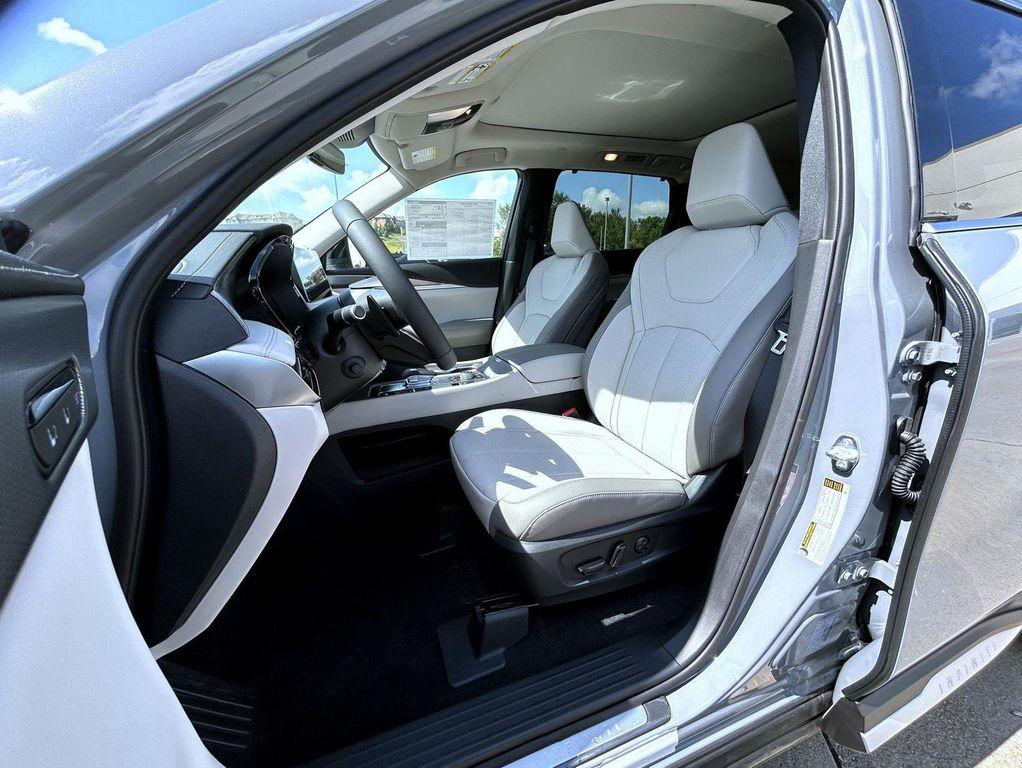 new 2026 INFINITI QX60 car, priced at $56,989