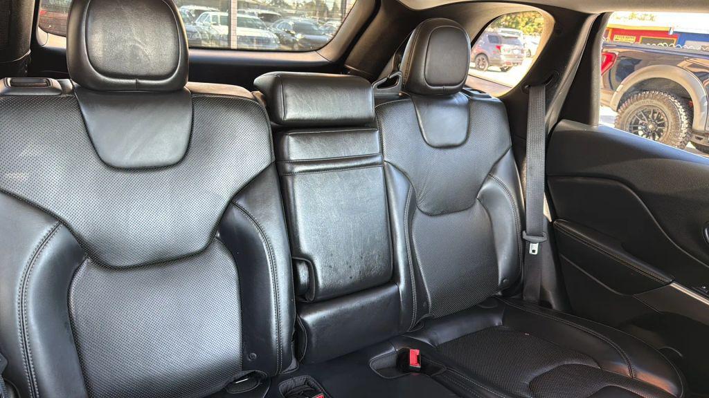 used 2019 Jeep Cherokee car, priced at $16,499