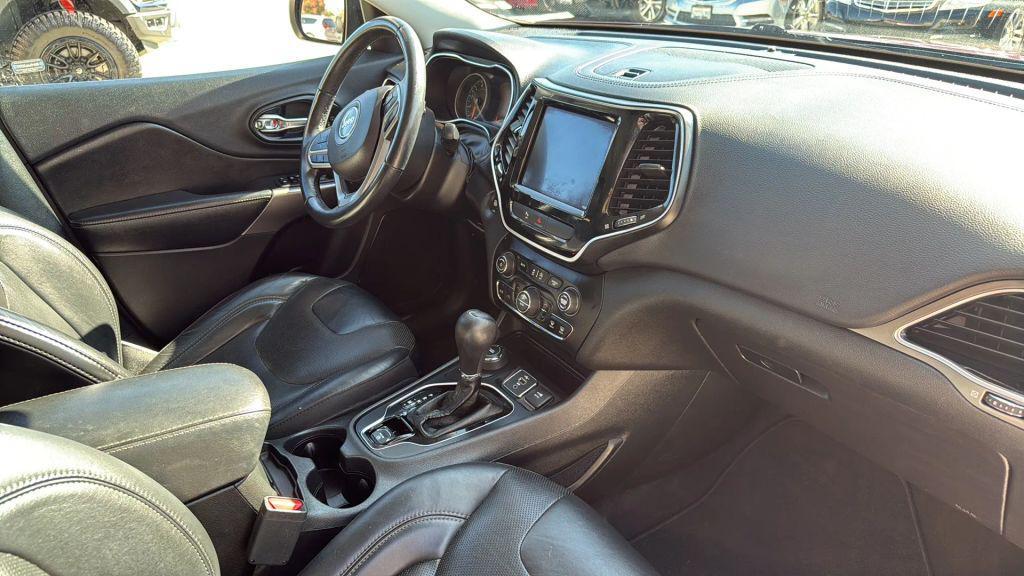 used 2019 Jeep Cherokee car, priced at $16,499