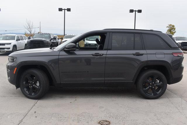 new 2025 Jeep Grand Cherokee car, priced at $44,795