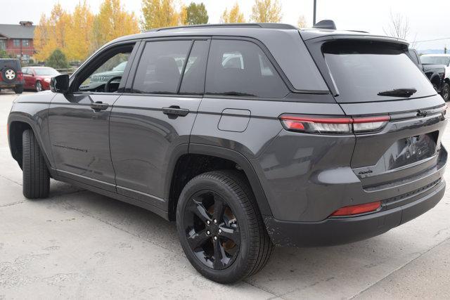 new 2025 Jeep Grand Cherokee car, priced at $44,795
