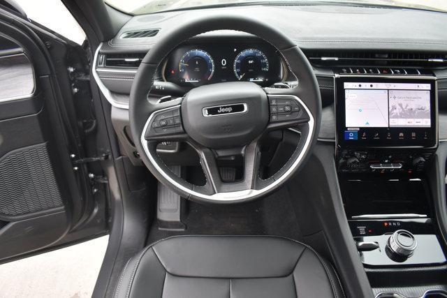 new 2025 Jeep Grand Cherokee car, priced at $44,795