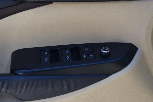 used 2014 Toyota Highlander car, priced at $14,987