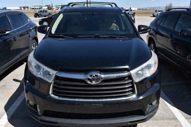 used 2014 Toyota Highlander car, priced at $14,987