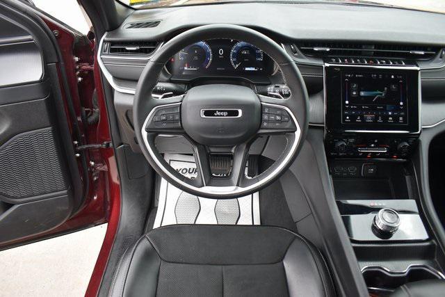 used 2024 Jeep Grand Cherokee car, priced at $33,987