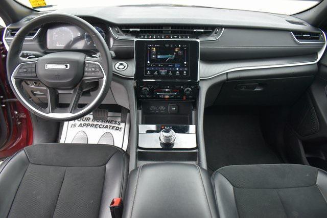used 2024 Jeep Grand Cherokee car, priced at $33,987