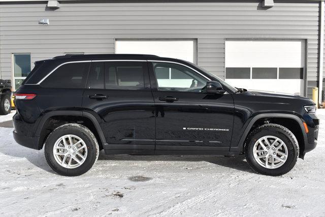 new 2025 Jeep Grand Cherokee car, priced at $38,970