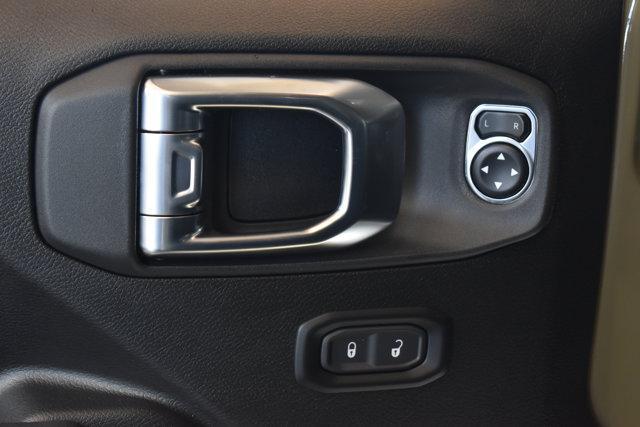 new 2025 Jeep Wrangler car, priced at $51,870