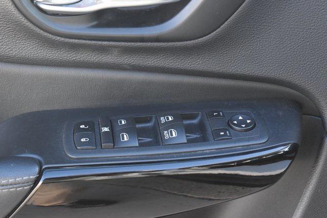 used 2023 Jeep Cherokee car, priced at $21,987