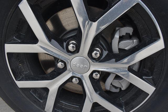 new 2025 Jeep Grand Cherokee L car, priced at $49,985