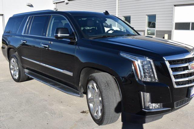 used 2017 Cadillac Escalade ESV car, priced at $28,987