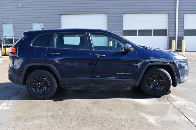 used 2015 Jeep Cherokee car, priced at $7,487