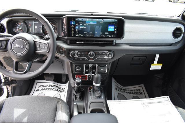 new 2025 Jeep Wrangler car, priced at $48,875