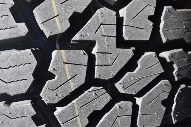 new 2025 Jeep Gladiator car, priced at $49,985