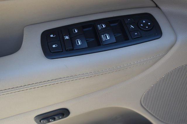 used 2014 Jeep Grand Cherokee car, priced at $12,987
