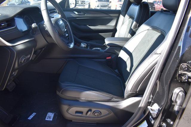 new 2025 Jeep Grand Cherokee L car, priced at $43,885