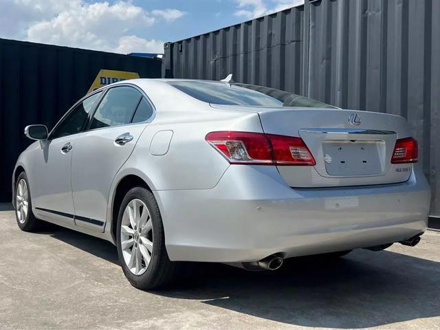 used 2011 Lexus ES 350 car, priced at $11,299