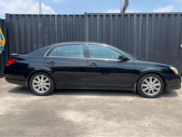 used 2005 Toyota Avalon car, priced at $4,500